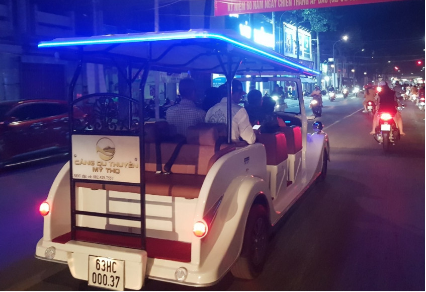 Tiền Giang đưa vào hoạt động nhiều xe điện, xe buýt chất lượng cao